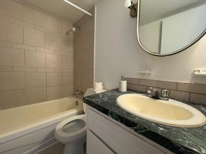 Ένα μπάνιο στο Urban Suite