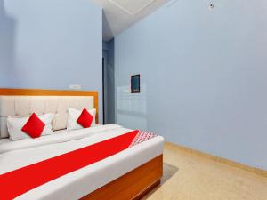 Fotografie z fotogalerie ubytování Hotel O Aradhya Galaxy v destinaci Bhauli + 17 fotografií