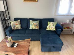 Гостиная зона в Oasis with private pool in Madrid +48 фотографий