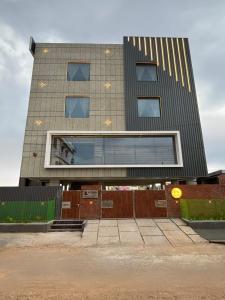 Το κτήριο όπου στεγάζεται  το διαμέρισμα