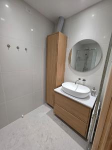 Bilik mandi di ApartHotel KODU +2 gambar