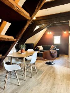 Фотография из галереи T2 cosy charme alsacien poutres apparentes au centre de Barr в городе Барр +14 фотографий