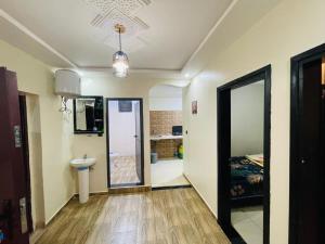 Kuchyň nebo kuchyňský kout v ubytování Luxury apartement 3 in laayoune + 4 fotografie