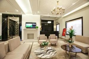 Μια τηλεόραση ή/και κέντρο ψυχαγωγίας στο The Elet