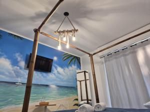 una habitación con vista al mar en Air Bed - Milano Malpensa Airport, en Cardano al Campo