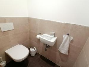 Ένα μπάνιο στο Apartment Fichte +5 φωτογραφίες