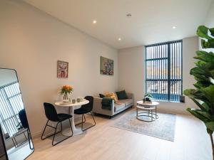 Posezení v ubytování Luxury 1-Bed Apartment in Leeds City Centre