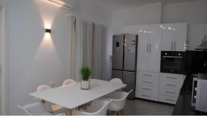 Η κουζίνα ή μικρή κουζίνα στο Aqua palms