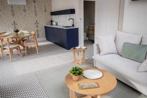 Kuchyň nebo kuchyňský kout v ubytování Royar Casa del Reloj - Exclusivo Edificio de Apartamentos Catedral