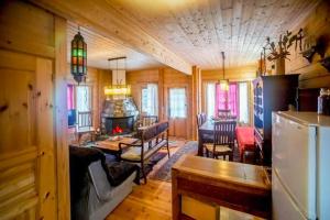 Posezení v ubytování Kedra Village Retreats - Mountain Escape