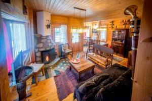 Posezení v ubytování Kedra Village Retreats - Mountain Escape