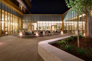 Κήπος έξω από το Novotel Zagreb