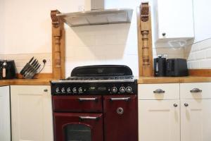 Η κουζίνα ή μικρή κουζίνα στο The Hidden Gem