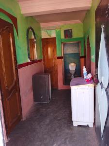 Η κουζίνα ή μικρή κουζίνα στο Café nour dar ait ben haddou