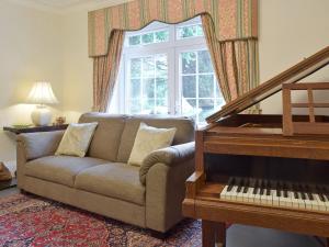 Χώρος καθιστικού στο Tan Y Castell