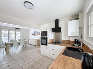 Kuchyň nebo kuchyňský kout v ubytování Cozy Alclau + 3 fotografie