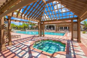 Swimmingpoolen hos eller tæt på Charming 3BR Resort Townhome with Private Pool near Disney