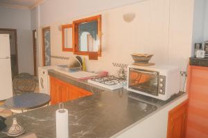 Nhà bếp/bếp nhỏ tại Villa près de marrakech vue sur l'atlas