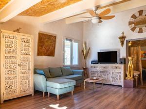 Μια τηλεόραση ή/και κέντρο ψυχαγωγίας στο La Maison Ocre