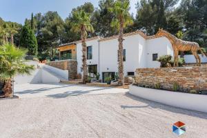 Budova, kde se vila nachází