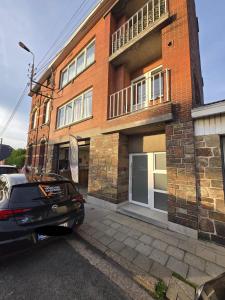 Το κτήριο όπου στεγάζεται  το διαμέρισμα