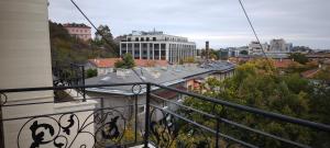 Το κτήριο όπου στεγάζεται  το διαμέρισμα