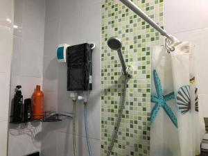 Koupelna v ubytování Den Nest Guest House KRABI + 102 fotografií