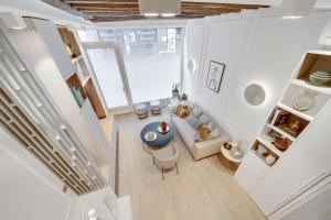 Χώρος καθιστικού στο Historical house in the heart of Paris - 5