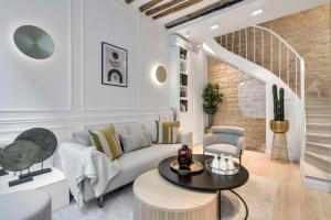 Χώρος καθιστικού στο Historical house in the heart of Paris - 5 +39 φωτογραφίες