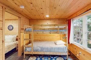 Postel nebo postele na pokoji v ubytování Sibley Cottage