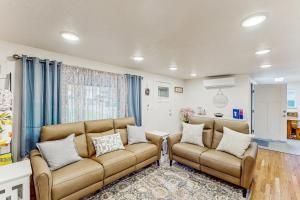 Khu vực ghế ngồi tại The Duck Den