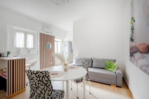 Χώρος καθιστικού στο Miro’ House +12 φωτογραφίες