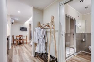 Ένα μπάνιο στο Wellness Suites