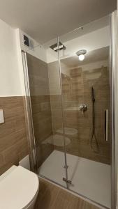 Ένα μπάνιο στο L'Atelier du Temps - Voicing House