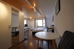 TV a/nebo společenská místnost v ubytování HAVENU Baiersbronn-Mitteltal