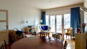 Posezení v ubytování Breathtaking balcony to the Castle