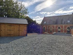 Budova, kde se prázdninový dům nachází