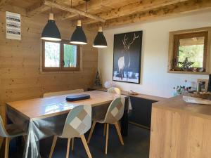 Fotografie z fotogalerie ubytování Chalet familial 6/7 pers, proche pistes, parking, Crest-Voland - FR-1-733-145 v destinaci Crest-Voland