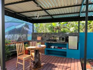 Η κουζίνα ή μικρή κουζίνα στο Fortuna Glamping