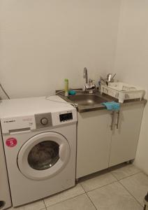 Η κουζίνα ή μικρή κουζίνα στο carsija struga