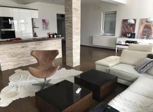 Istumisnurk majutusasutuses Velvet Suites