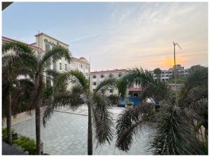 Πισίνα στο ή κοντά στο Hotel Seafaceing Golden- Palace - Swimming Pool and Private Beach Facilities