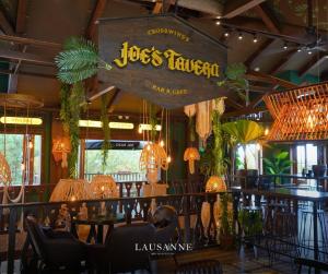 Restaurace v ubytování Alpine Villas at Crosswinds Tagaytay