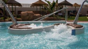 Πισίνα στο ή κοντά στο Evenia Zoraida Garden