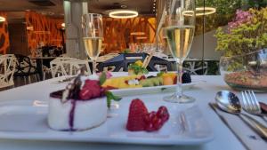 バルセロナにあるイヴェニア ロセージョの食卓 +40枚の写真