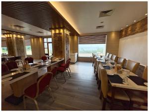 Χώρος καθιστικού στο Hotel Seafaceing Golden- Palace - Swimming Pool and Private Beach Facilities +36 φωτογραφίες