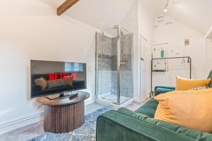 Et badeværelse på Stylish 3-Bed Cottage Stay in Streatley + 53 billeder