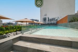 Πισίνα στο ή κοντά στο Luxury 2 BR Condo in Condesa
