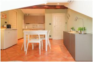 Η κουζίνα ή μικρή κουζίνα στο MoleView Nest on the Turin rooftops WIFI AC