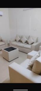 Al Ḩāyiţشقق رفيف الشمال المخدومه - الحائط Alhayit -Rafeef Al Shamal رفيف الشمال شقق مخدومه - الحائط的相册照片